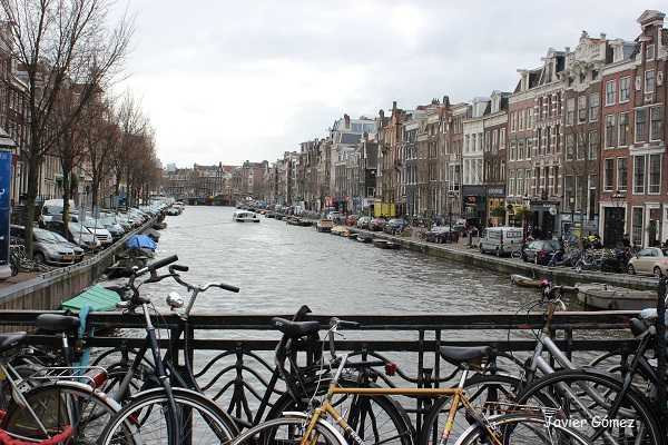 Canales de Ámsterdam