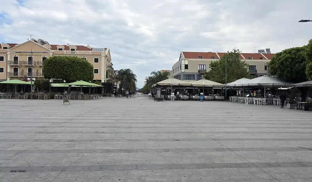 Plaza Plateia Valianou Plaza Plateia Valianou