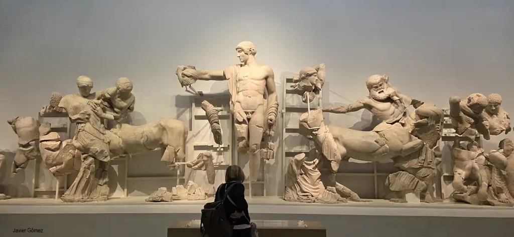 frontal del Templo de Zeus